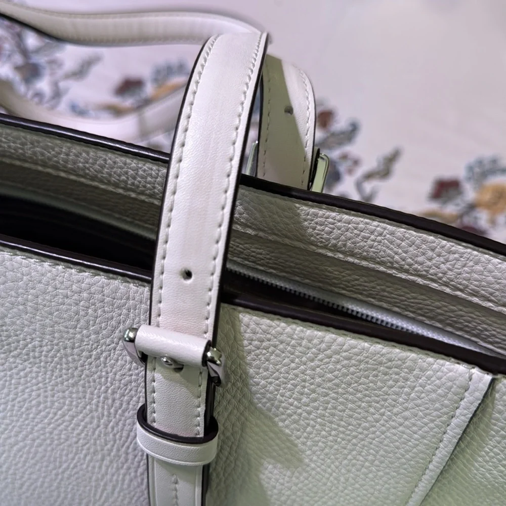 Michael Kors MK Aria Medium White Leather Tote with Silver Hardware EUC